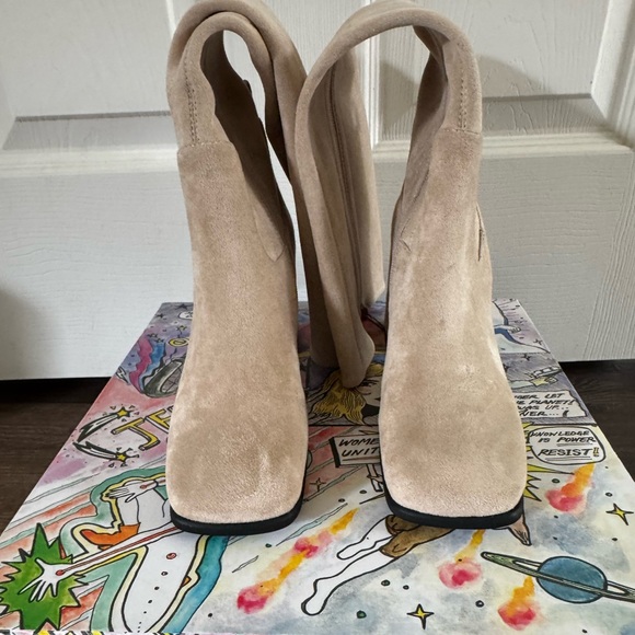Jeffrey Campbell Cream Hot Lava Boots - Picture 1 of 3